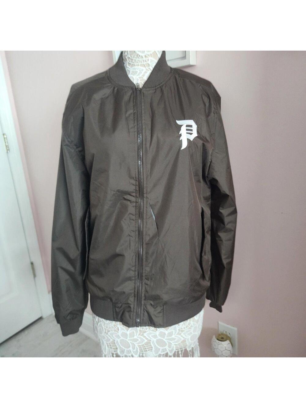 Primitive skateboarding olive jacket mens nylon M flaw PAL-85
